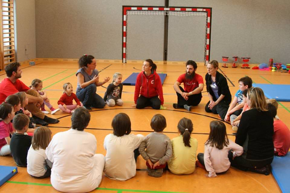 Corsi di acrobalance per ragazzi e adulti